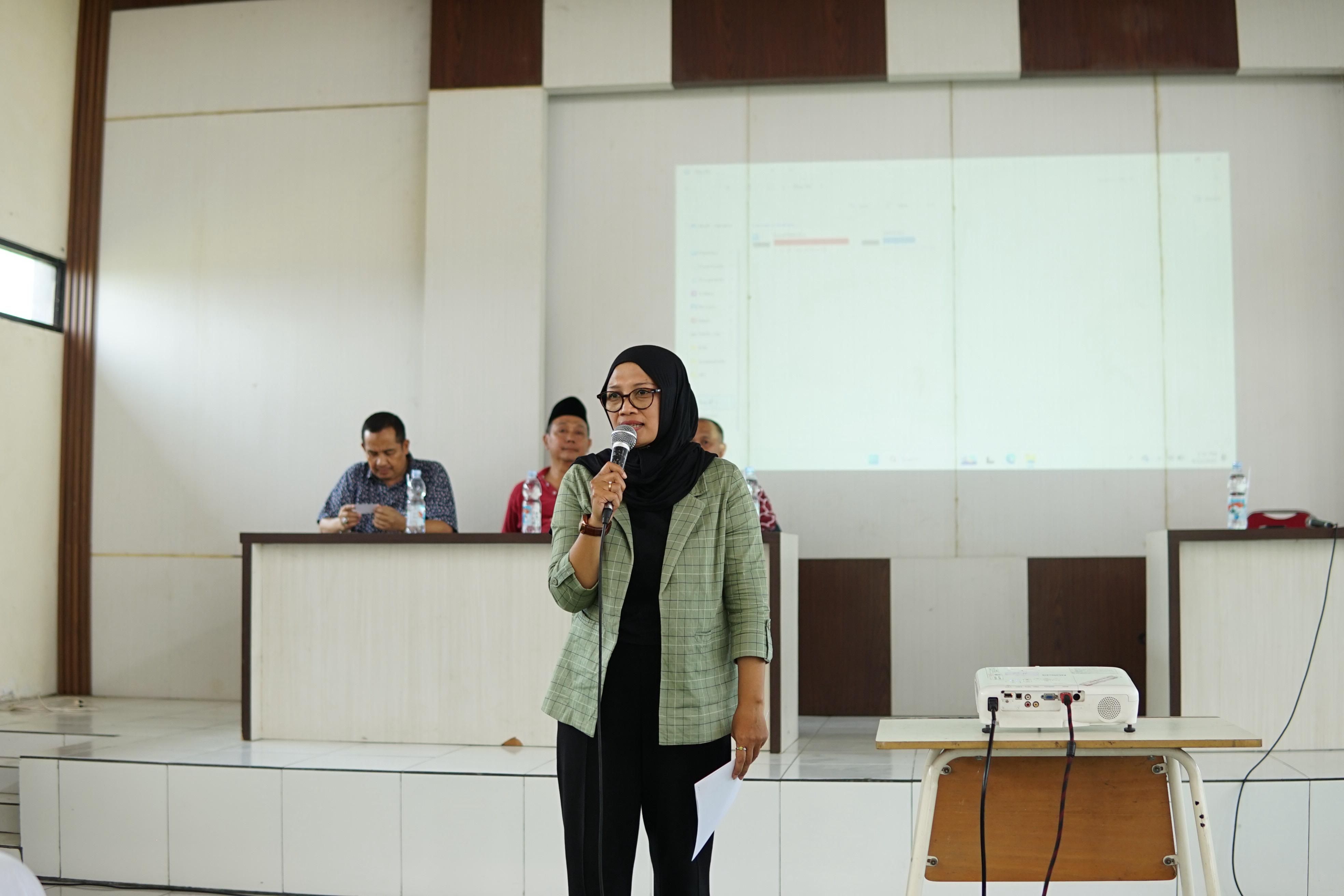 >Sosialisasi Program Kuliah Sambil Magang Universitas Kepanjen Malang di SMK Plus Umar Zahid